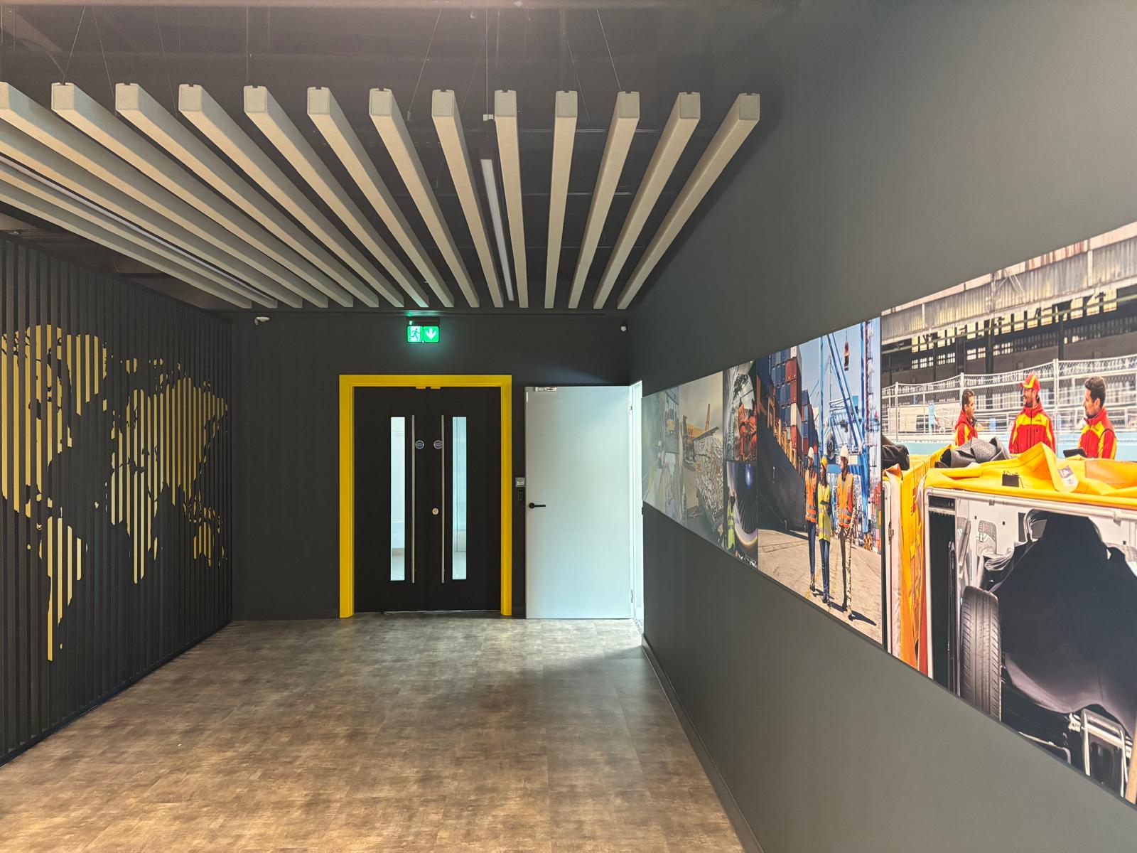 DHL - Image 2